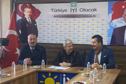 İYİ Parti Heyeti, Mustafakemalpaşa İlçe Teşkilatı'nı ziyaret etti
