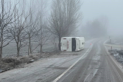 İşçi Servisi Devrildi: 1 Ölü 8 Yaralı