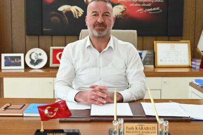 Başkan Karabatı, mesajında birlik ve beraberlik vurgusu yaparak 2024 yılındaki hizmetleri değerlendirdi ve yeni yıl hedeflerini paylaştı