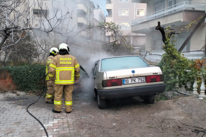 Otomobil Alevlere Teslim Oldu