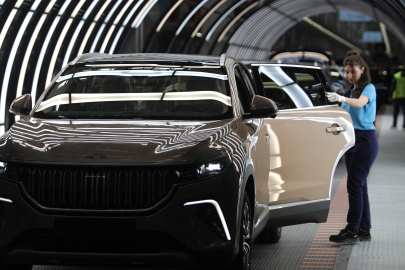 Almanya "Milyar" Kulübüne Girdi 