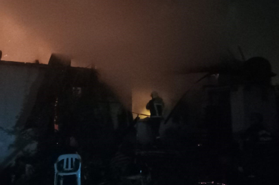 Yangında Ev Küle Döndü