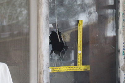 İki Yerinden Vurularak Hayatını Kaybeden Adama Camdan Ateş Edildiği Ortaya Çıktı