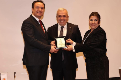 Başkan Şadi Özdemir, Kentsel Dönüşüm Zirvesi’nde Nilüfer’in geleceğini değerlendirdi