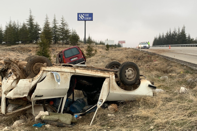 Kazada İki Araç Şarampole Yuvarlandı: 4 Yaralı