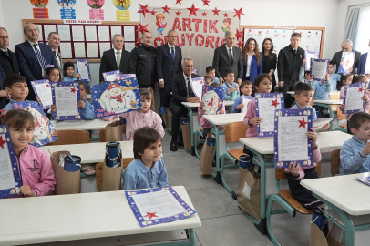 Öğrencilerin Karne Heyecanı