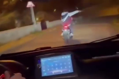 Maskeli İki Şahıs, Silahla Etrafa Ateş Açarak Dehşet Saçtı