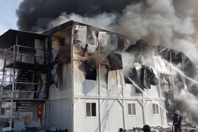 İşçilerin Konakladığı Konteynerlerde Çıkan Yangın Panik Yarattı