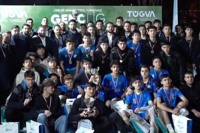 Oktay Yılmaz, TÜGVA GençLig Finalinde gençlerle buluştu