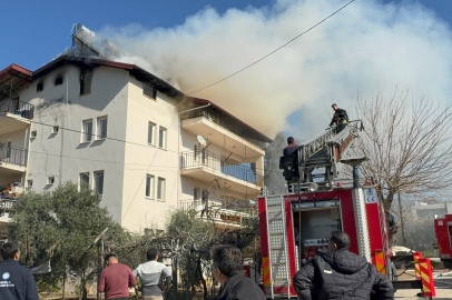 Çatı Katı Yangınında 5 Kişi Ölümden Döndü