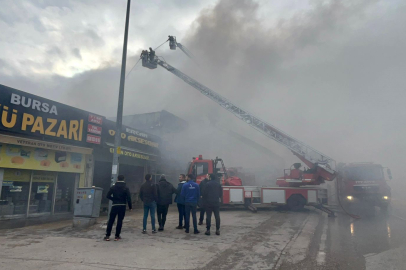 Dumanların Kapladığı Anayol Trafiği Durma Noktasına Getirdi