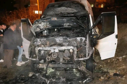 Öğrenci Servisi Küle Döndü