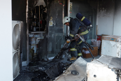 Beyaz Eşya Mağazası Küle Döndü