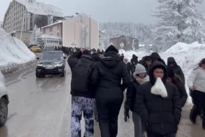 Uludağ'a Tatilci Akını Aralıksız Sürüyor