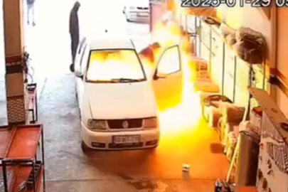 Yanan Araçtan Son Anda Kurtuldu!