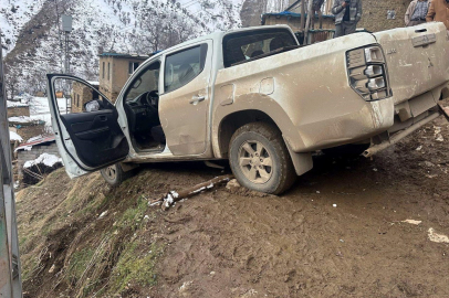 Pikap Yolda Oluşan Buzlanma Nedeniyle Şarampole Yuvarlandı