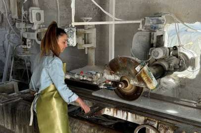 Hem Anne Hem Mermer Ustası: Hazel Kara'nın Başarı Hikayesi