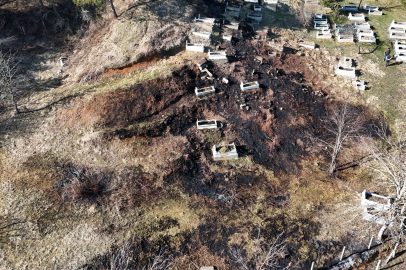 Mezarlık Alevlere Teslim Oldu