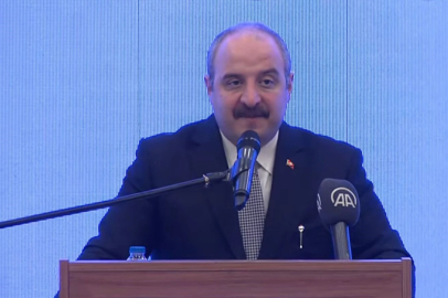 Mustafa Varank'tan Özgür Özel'e Uyarı: “Sokak Çağrınızın Altında Daha Beter Kalırsınız!”