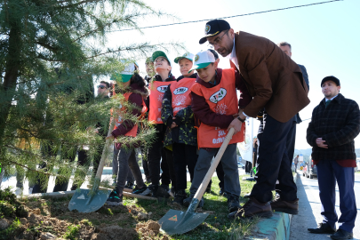 21 Mart Dünya Ormancılık Günü ve Orman Haftası çerçevesinde 500 fidan toprakla buluştu