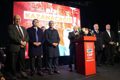 Gemlik Belediye Başkanı Şükrü Deviren, Hukuksuzluklara Karşı Dayanışma Çağrısı Yaptı