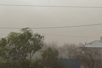 Şehirde Etkili Olan Toz Bulutu Hayatı Felç Etti