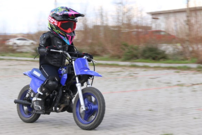 Minik motorcu 1 buçuk yaşından beri motosiklet kullanıyor