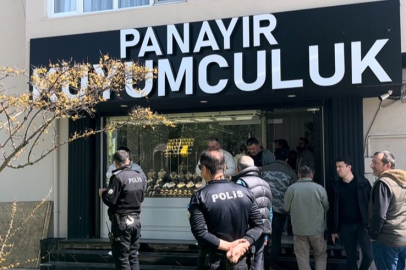 Bursa’da iki şüpheli soygun yapmak için girdiği kuyumcuya ateş açtı