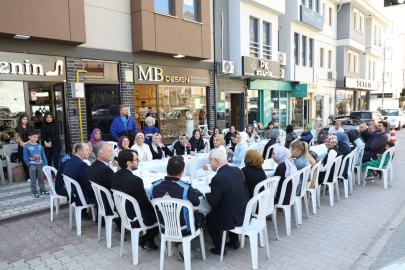 Başkan Alper Taban’dan Butik Çarşı ve Terziler Sokağı Esnafına Ziyaret