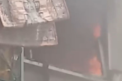 Bursa'da 2 katlı binada çıkan yangın, korku dolu anlar yaşattı