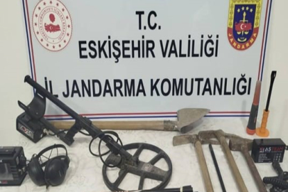 Kaçak Kazı Yapan 4 Şüpheliye Jandarmadan Baskın