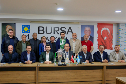 Bursaspor’dan İYİ Parti Bursa İl Başkanlığı’na Anlamlı Ziyaret