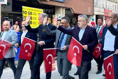 İnegöl’de 23 Nisan Coşkusu: Protokol ve Çocuklar Bayramda Buluştu