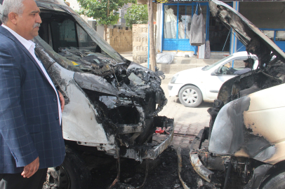 Eline tiner alıp mahalledeki araçları yaktı, kendisini yakalamaya çalışan şahsı bıçaklayarak ağır yaraladı