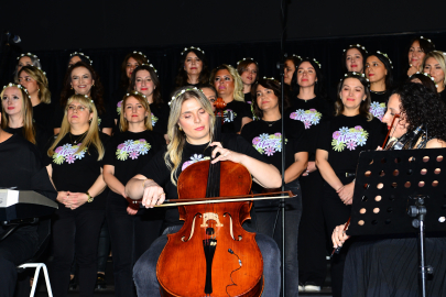 Sosyal sorumluluk proje çerçevesinde, anneler eğitim için sahne aldı