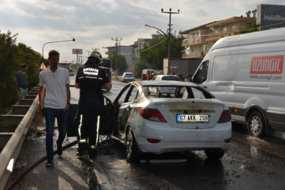 Seyir Halindeki Otomobil Alevlere Teslim Oldu