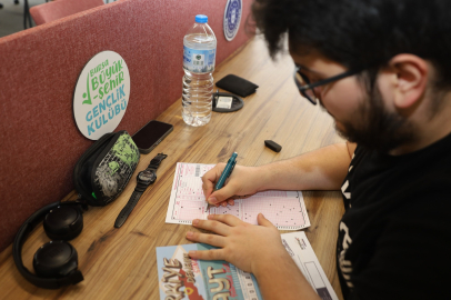 Bursa'da (AYT) Deneme Sınavı, Yaklaşık 1500 Öğrencinin Katılımıyla Yapıldı