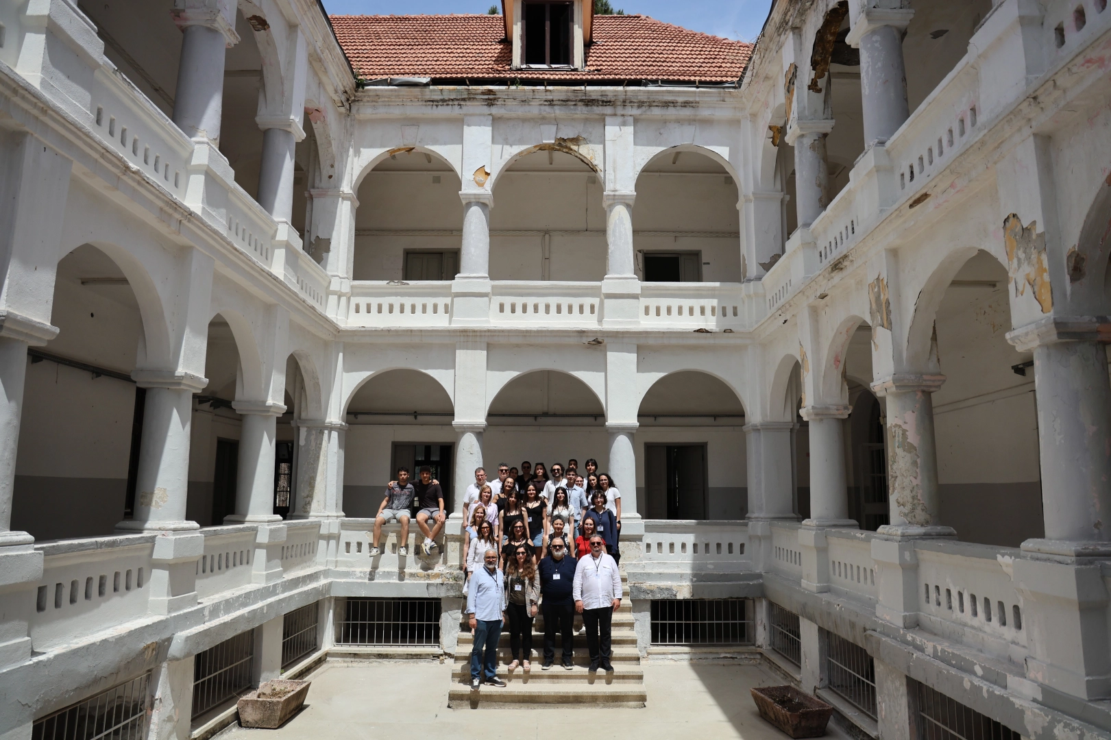 120 yıllık tarihi bina göz dolduruyor! İşte Fotoğraflar!