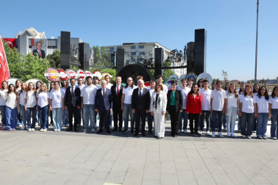 Bursa’da 19 Mayıs’ın İlk Durağı: Nilüfer’de Atatürk’e Saygı