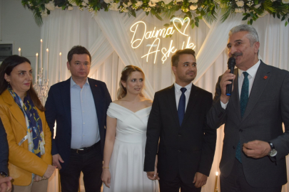 CHP Bursa İl Başkanı Nihat Yeşiltaş, Orhaneli İlçe Başkanı Hakan Durgut’un Nişan Törenine Katıldı