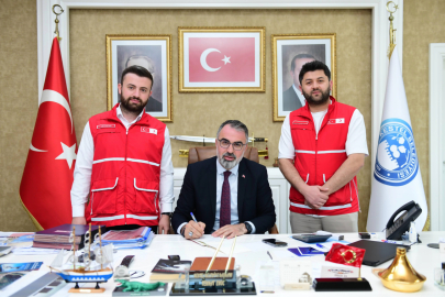 Başkan Ferhat Erol'dan Kızılay’a Kurban Vekâleti: “Paylaştıkça Kardeşlik Büyür”