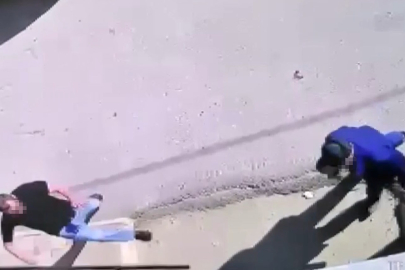 Palalı komşu, baba ve oğlunu hastanelik etti