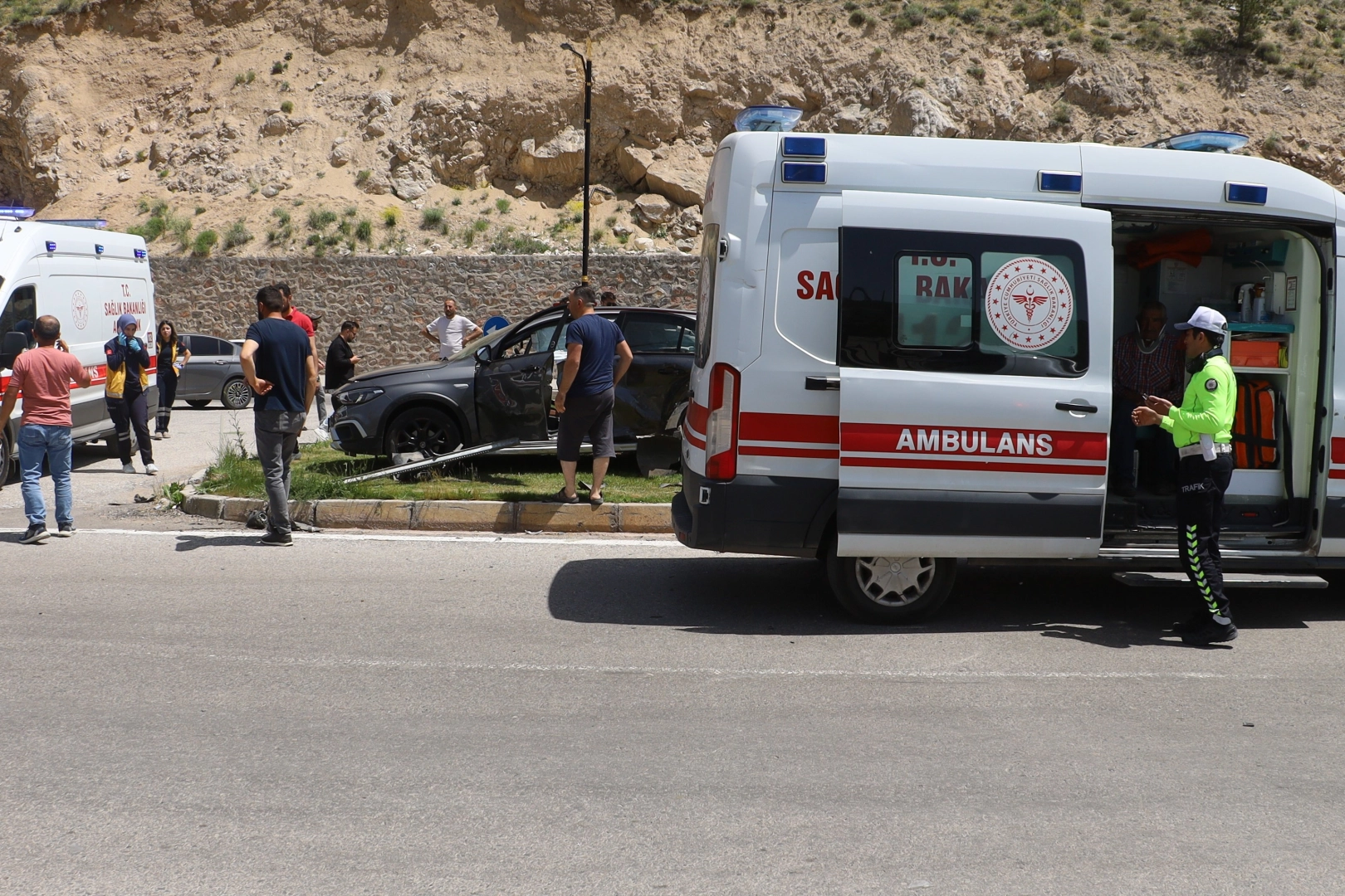 Kavşakta Feci Kaza: İşte O Görüntüler!