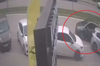 El Freni Çekilmeyi Unutulan Araç Dehşet Saçtı