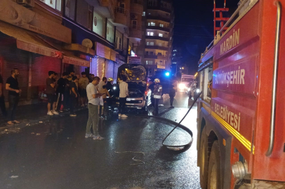 Hafif Ticari Araç Alevlere Teslim Oldu