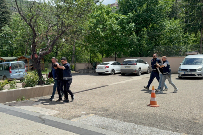 Darbedilmiş halde bulunan kadının ölümüyle ilgili bir kişi tutuklandı