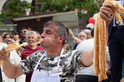 5 dakikada 11 metre börek yedi, 10 gram altının sahibi oldu