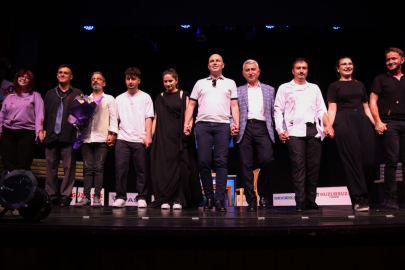 UEDAŞ, Ahmet Vefik Paşa Tiyatrosunda sahneye çıktı