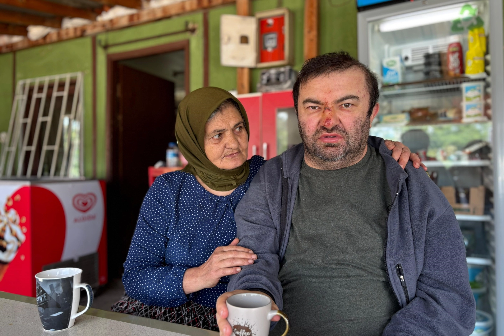 Yüzde 90 engelli vatandaş acımasızca darp edildi! İşte o görüntüler!