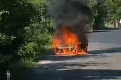 Otomobil Alev Alev Yandı